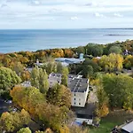 Miramar Hotel